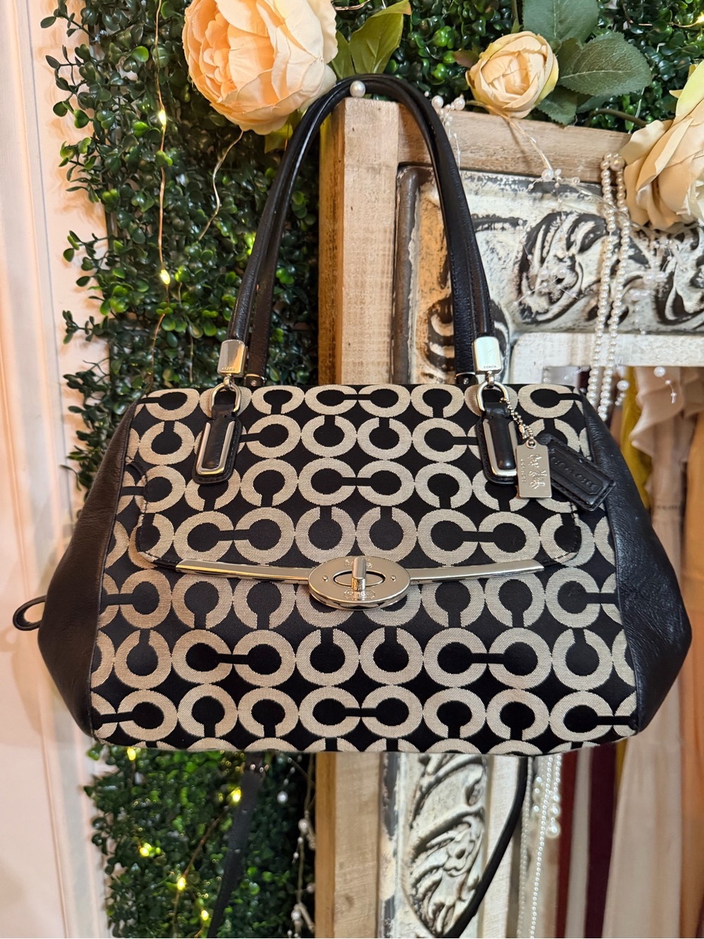 Coach Black and Cream Signature Pattern Shoulder Bag with Turn-Lock